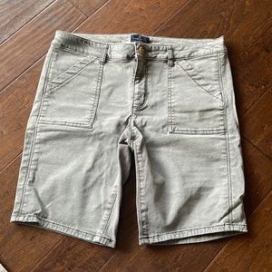 American Eagle Bermuda shorts, gray/olive green, size 10